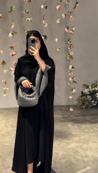 N36 قصة كلوش -كم بقصة منحنية (اخضر )