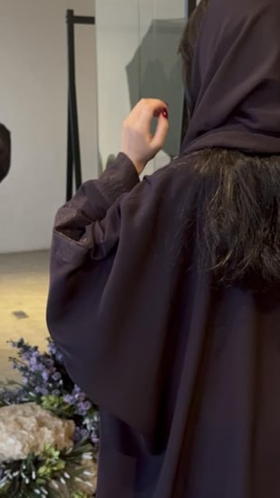 N38- (بنفسجي غامق) - قصة نص بشت بإضافة قماش لمعة