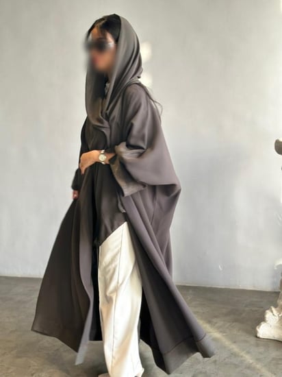 N38- (زيتي غامق) - قصة نص بشت بإضافة قماش لمعة