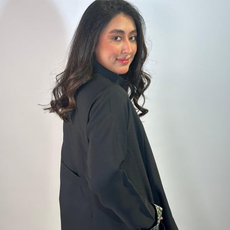 لابكوت أسود