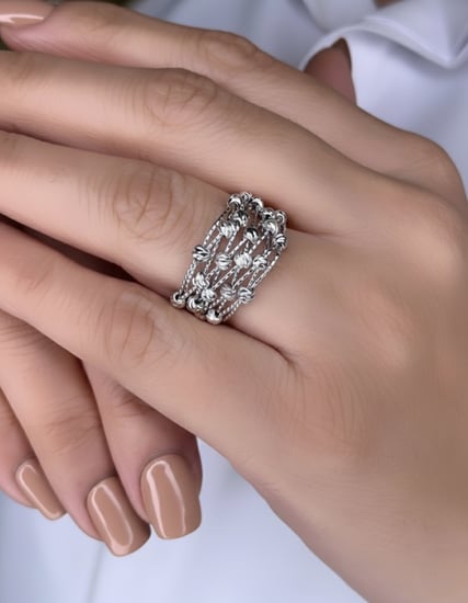 طقم الدوريكا بتصميم الذهب مميز متشابك مع كرات فضية مطلية دقة الذهب .                     MS-066