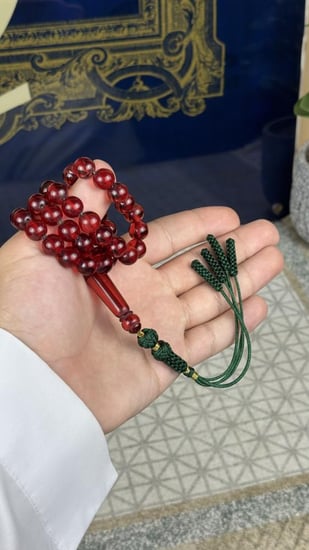 سبحة بكلايت عنابي  بكركوشة زيتي