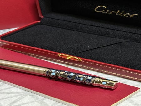 قلم سري  تيفاني بغطاء