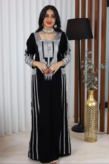 جلابيه عسيرى اسود تطريز الماس