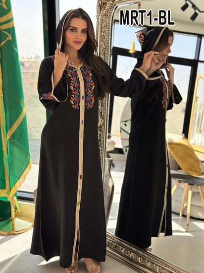 مغربي مع طاقيه