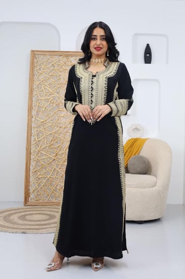 جلابيه طقم مع سروال  مزون