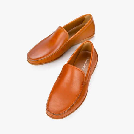 حذاء كاجوال كلاسيكي طبي من ماركة فيكتور كلارك - عسلي