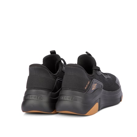 سكيتشرز أسود سليب ان بتصميم عصري