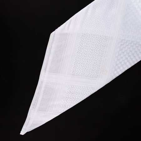 شماغ العطار انجليزي أبيض