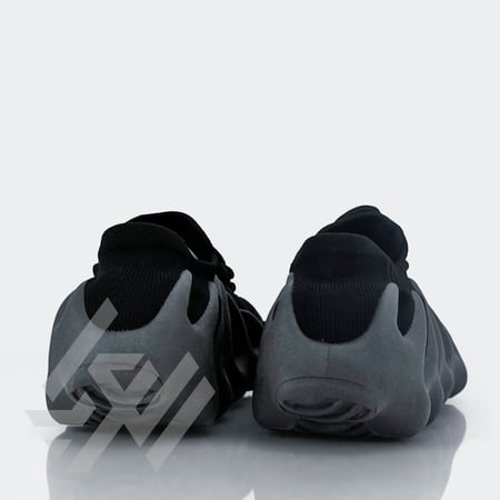 yeezy 450 حذاء كاجوال رجالي باللون الاسود