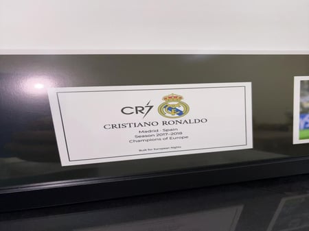 تيشيرت ريال مدريد موقع من كرستيانو رونالدو