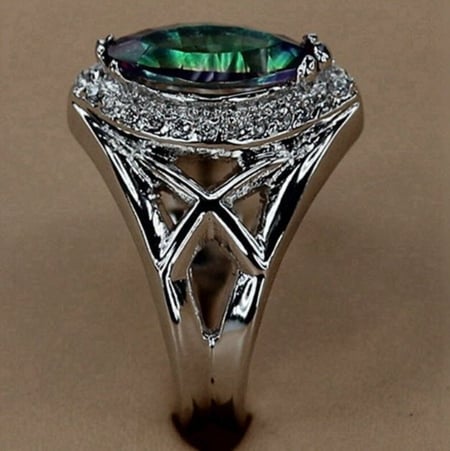 خاتم نسائي مطلي بالفضة ومزين بالزركون الكوبي مقاس 8 أمريكي