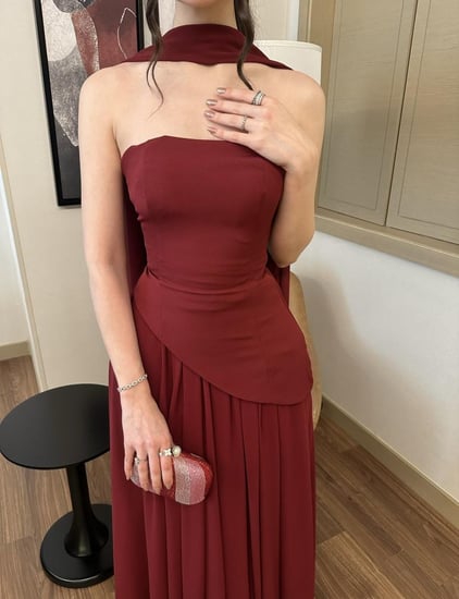 فستان عودي قطيفه باربي شيفون بتصميم فينم الانسيابي