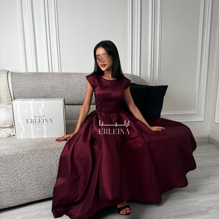 فستان نايا عودي