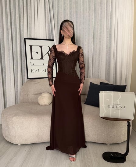 فستان فلورا بني