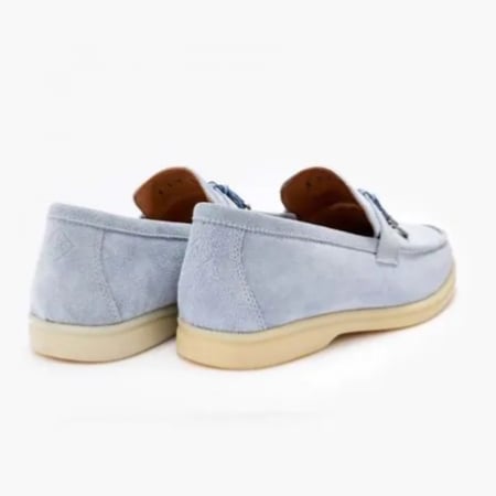 فلورا نسائي