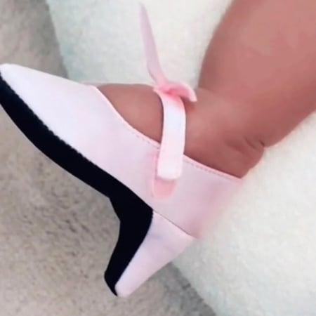 صندل / كعب مواليد وأطفال ,اسفنجي مريح للقدمين ,مزين بالشرائط