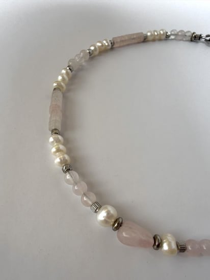 عقد روز كوارتز 3