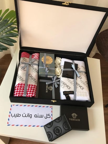 بوكس رجالي متكامل القطع لهدية متكاملة