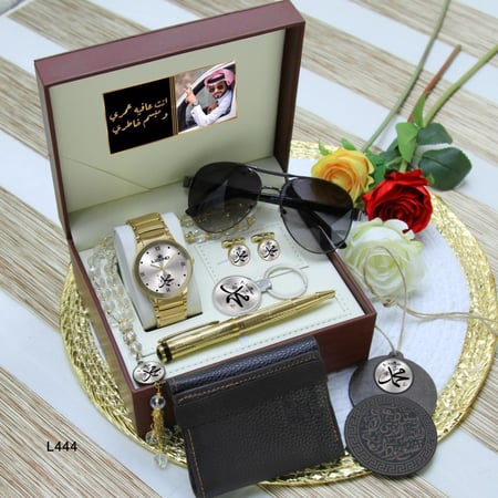 طقم ساعة مع ملحقاته