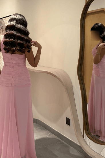 فستان سهرة ناعم بلون وردي مخملي بدون أكمام