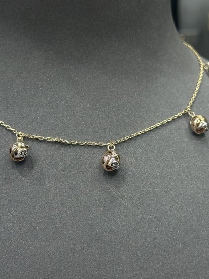 تشوكر ذهب عيار 18 بتصميم حلقات ايطالي راقية وزن من 4.9 الى 5.1 جرام