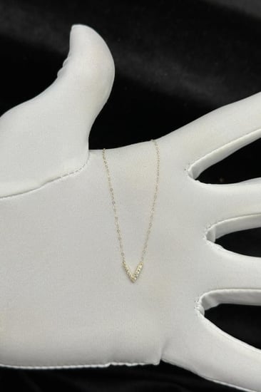 عقد ذهب تصميم الماس عيار 18 وزن 0.3 جرام