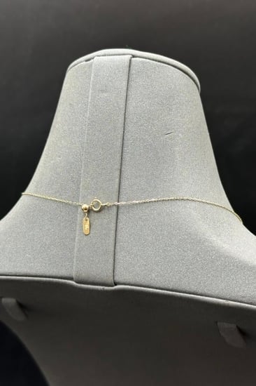 عقد مشبك ذهب تصميم الماس عيار 18 وزن من 3 الى 3.1 جرام