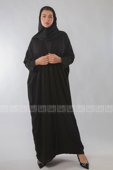 عباية منقطة سوداء 1050