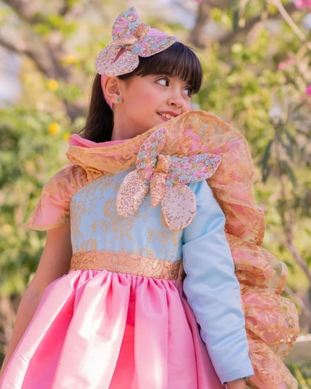 ربطة شعر انيقة مزينة بفراشة انيقة من خامة الترتر