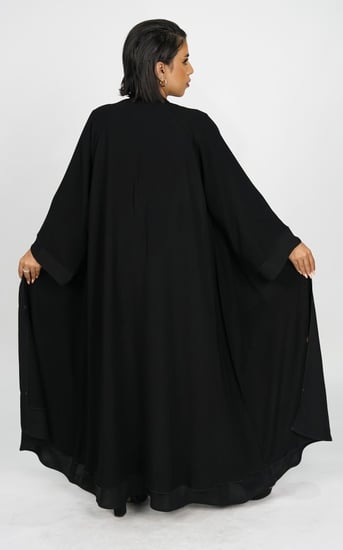 عباية نص كلوش سوداء