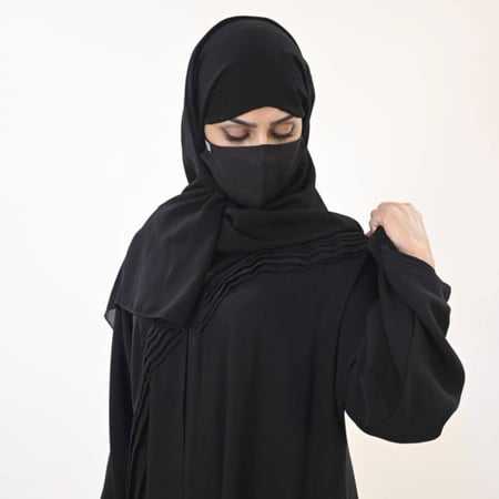 عباية خطوط كسرات مائلة من الامام