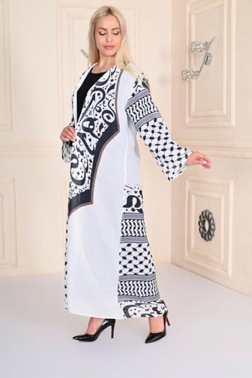 عباية + فستان قطن أسود تفصيل خاص بزخرفات عربية