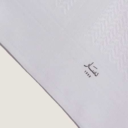 شماغ دسار الشيوخ ابيض 2023 متجر ليفانو