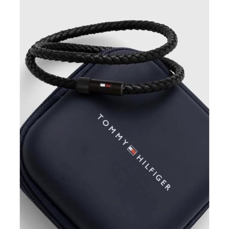 اسوارة tommy hilfiger