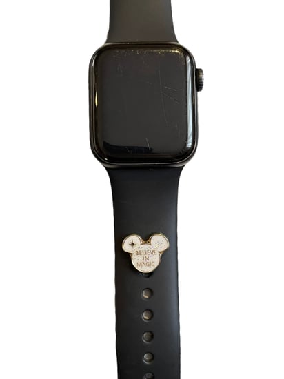 تشارم ساعة ابل