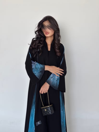 كريب ملكي كلوش مع جوانب أزرق