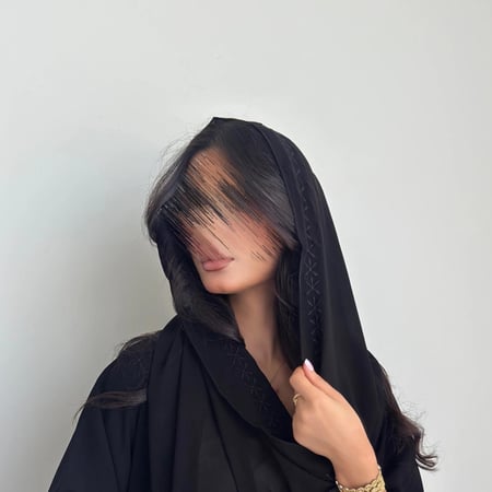 طرحة ليزر مع تطريز اسود نجوم