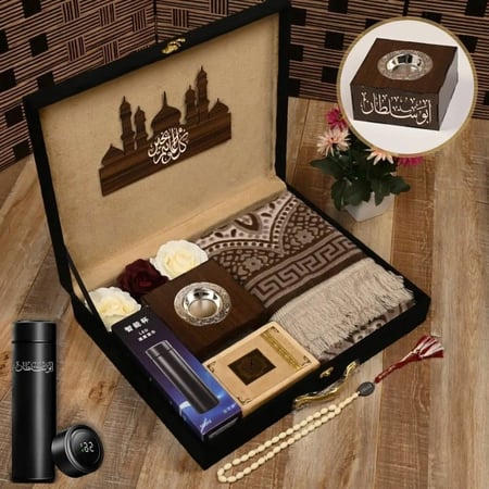 بوكس إهداء رجالي رمضاني راقي بتصميم خاص للإسم والعبارة حسب الطلب RE-137