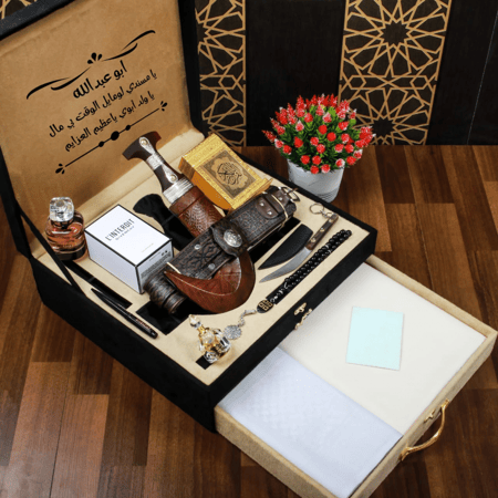 بوكسات هدايا رجالية فخمة مع مجموعة إكسسوارات مميزة بتصميم عبارة حسب الطلب موديل MN-539