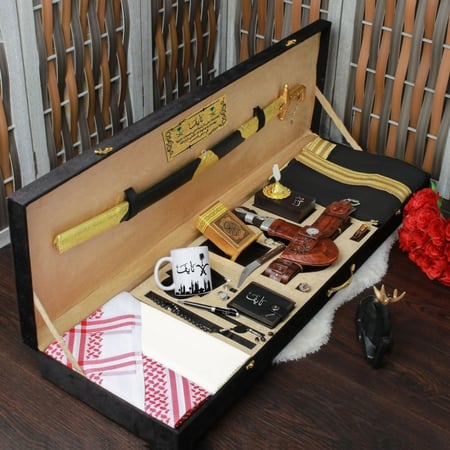 بوكس رجالي ملكي قماش شماغ بشت خنجر سيف