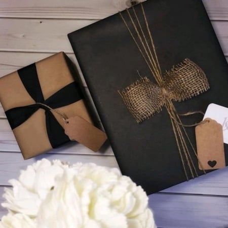 أطقم هدايا رجالية راقية تشمل إكسسوارات أنيقة ومميزة بالإسم والصورة حسب الطلب موديل MN-728