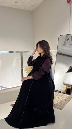 عبايه قماش كتان سواد فاحم ORa 121