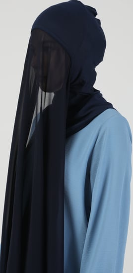 حجاب بونيه شيفون مع تغطية للرقبة الحل العملي للطلعات السريعة