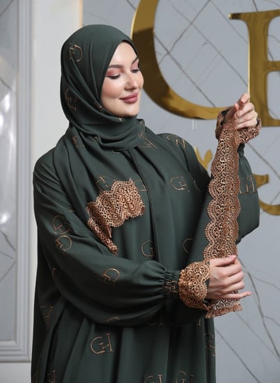 شراشف صلاة نسائية خفة وجمال في تصميم واحد