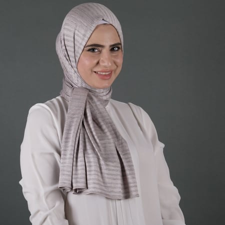 طرحة نايا ليكرا مقلم