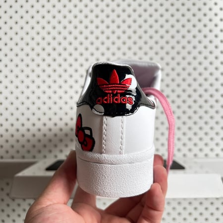 هيلو كيتي-Adidas