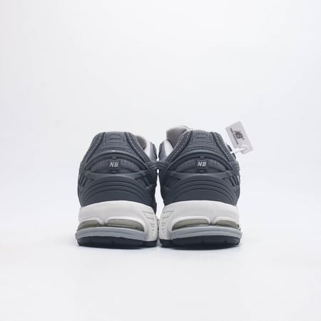 نيوبالانس-New balance2002R