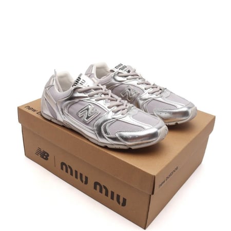 New balance +miu miu