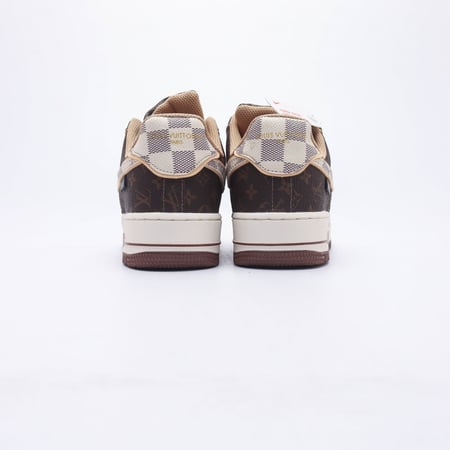 نايك لويس ڤيتون-Nike Lv